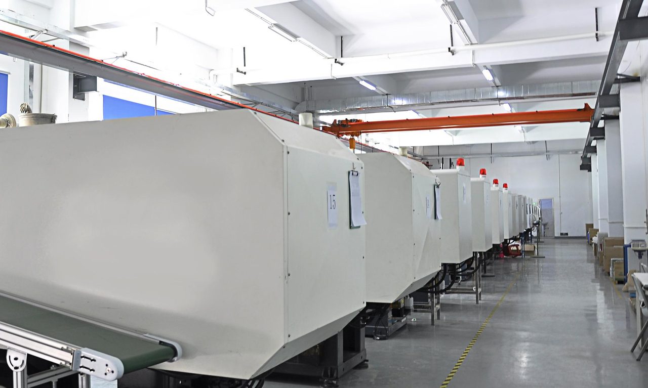 Plastic injection workshop with 88 injection machines at the Jewelives factory in Shenzhen